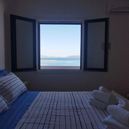 Sky And Sea Apartment Calasetta Exterior photo