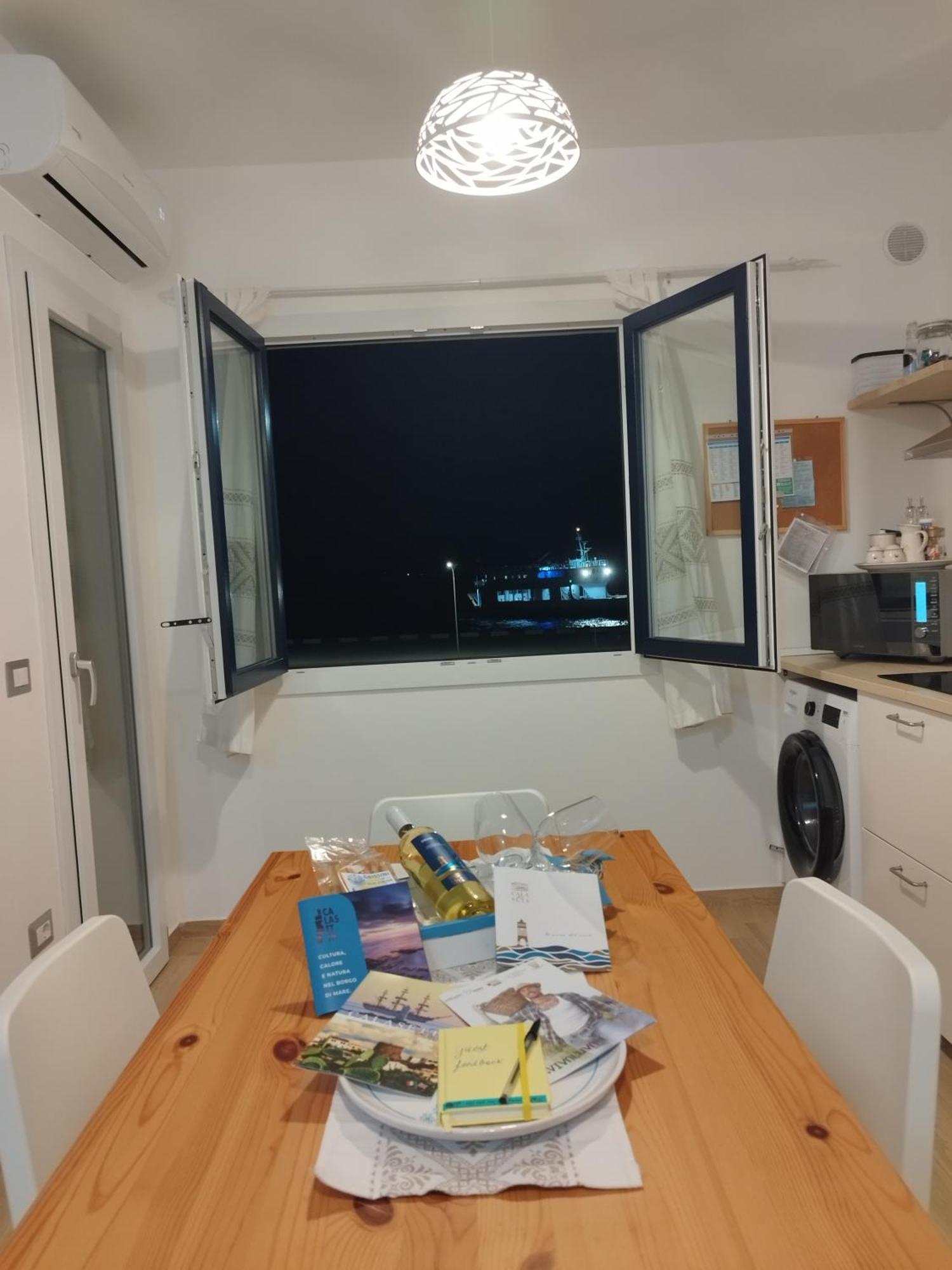 Sky And Sea Apartment Calasetta Exterior photo